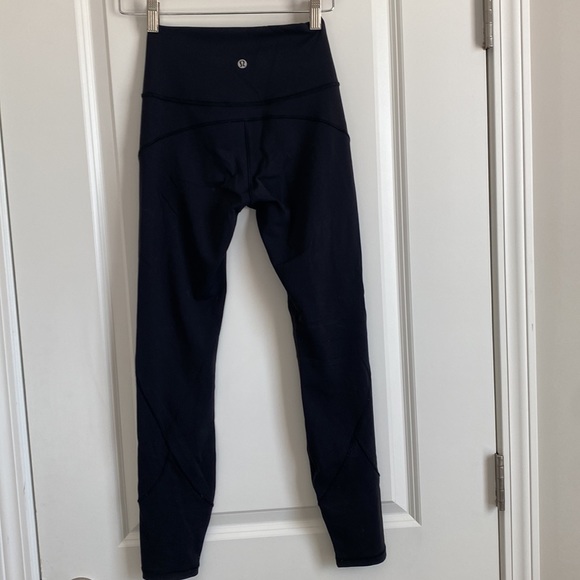 Lululemon workout leggings - Picture 3 of 5